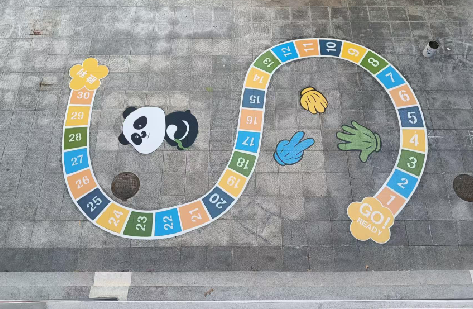 井冈山地面游戏彩绘